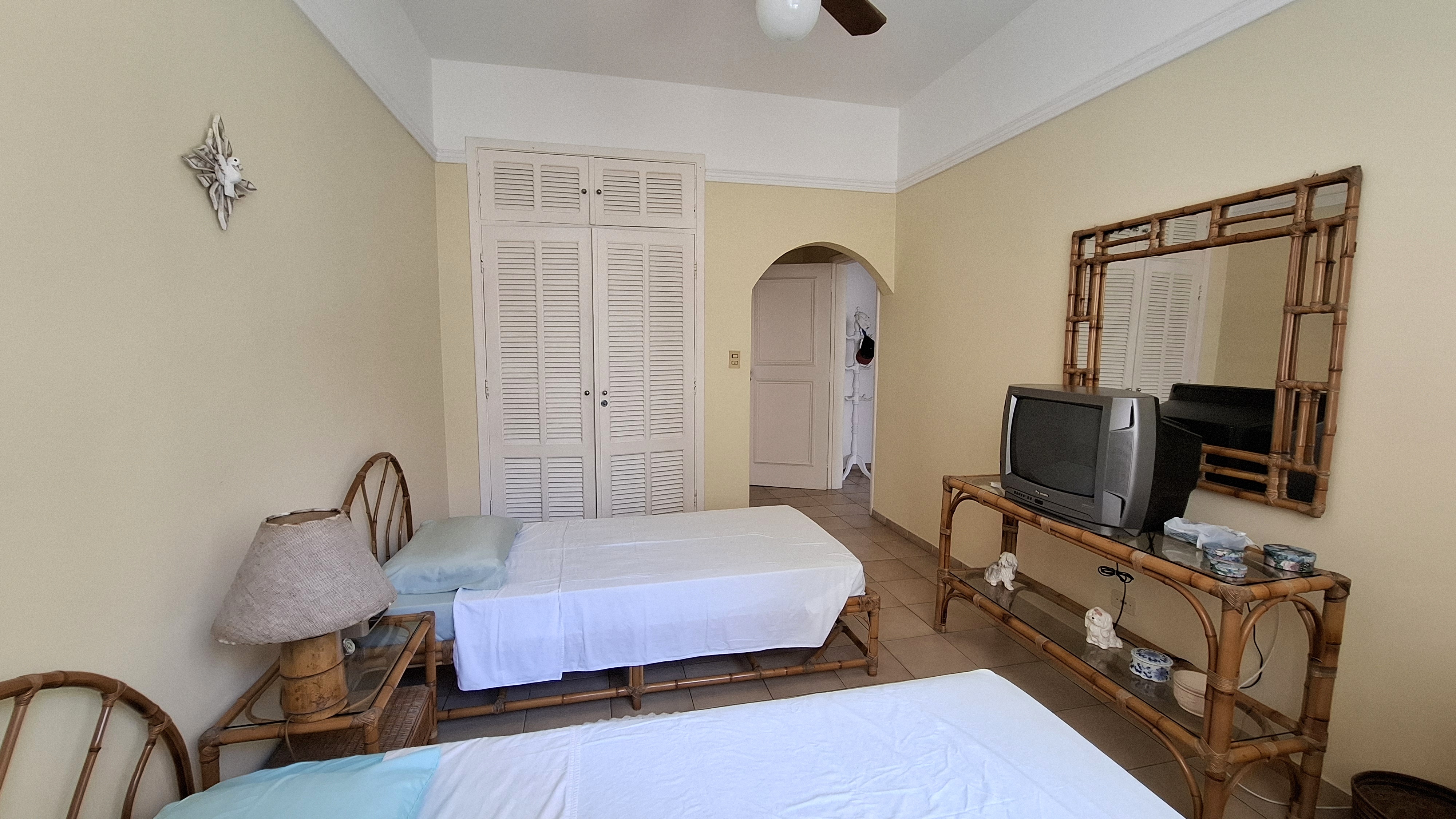 Imagem Apartamento com 3 Quartos à Venda, 162 m² em Pitangueiras - Guarujá
