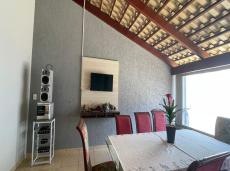 Imagem Casa com 4 Quartos à Venda, 272 m²em Presidente Roosevelt - Uberlândia