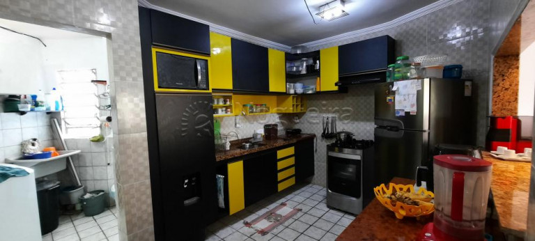 Imagem Apartamento com 3 Quartos à Venda, 85 m² em Várzea - Recife
