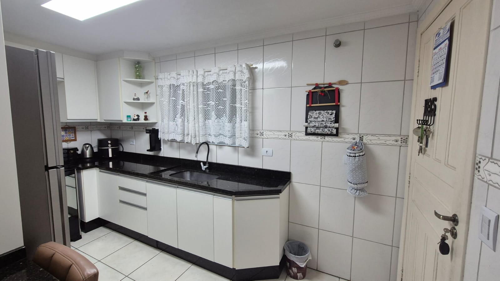 Imagem Sobrado com 3 Quartos à Venda, 177 m² em Cajuru - Curitiba