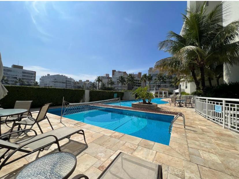 Imagem Apartamento com 4 Quartos para Temporada, 212 m² em Riviera - Bertioga