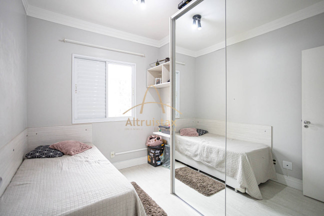 Imagem Apartamento com 3 Quartos à Venda, 74 m² em Umuarama - Osasco