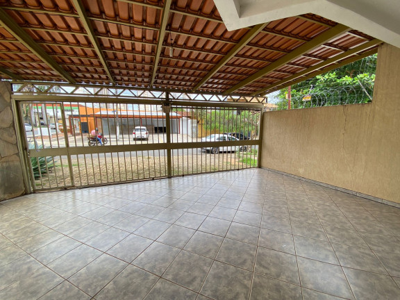 Imagem Sobrado com 4 Quartos à Venda, 209 m²em Setor Bela Vista - Goiânia