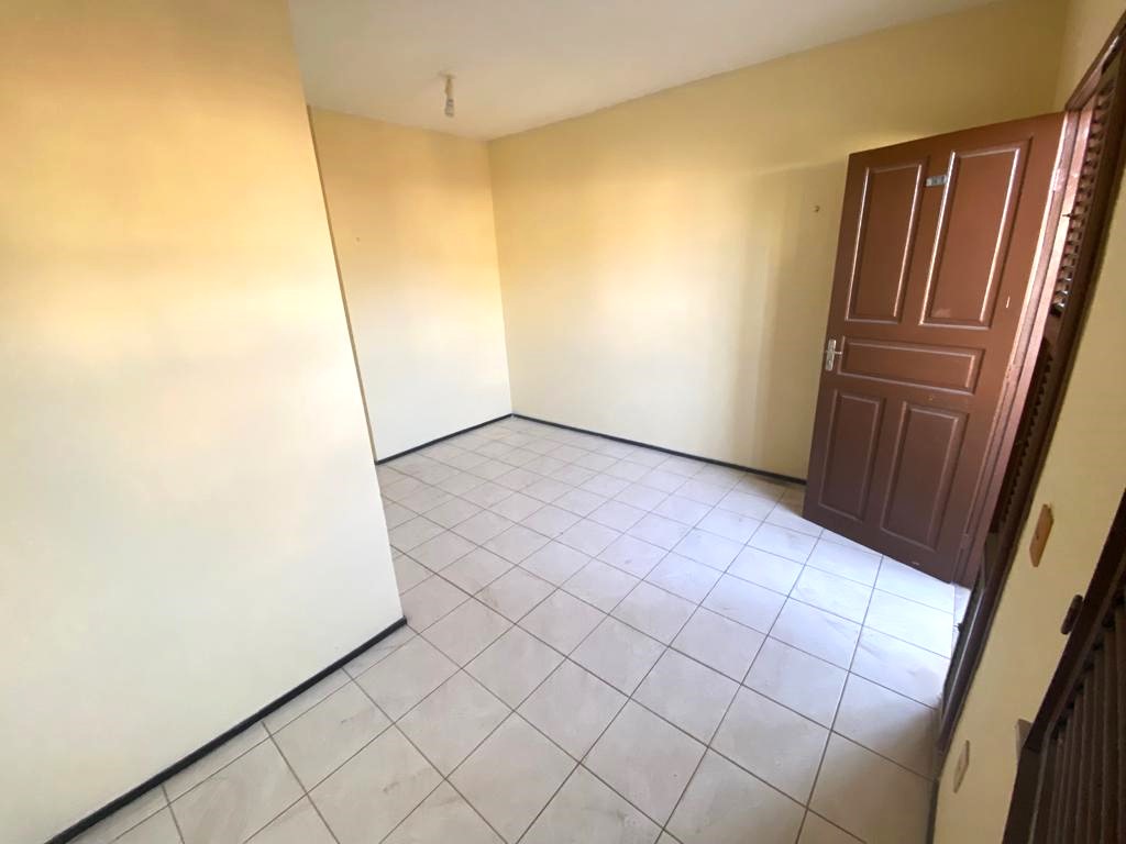 Imagem Apartamento com 2 Quartos à Venda, 54 m²em Maraponga - Fortaleza