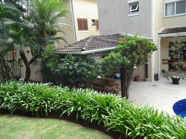 Imagem Casa de Condomínio com 4 Quartos para Alugar, 550 m² em Santo Amaro - São Paulo