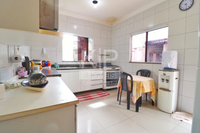 Imagem Casa com 4 Quartos à Venda, 191 m² em Pajuçara - Natal