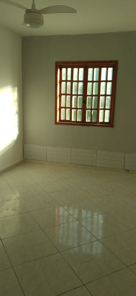 Imagem Casa com 2 Quartos para Alugar, 60 m²em Cabuçu - Nova Iguaçu