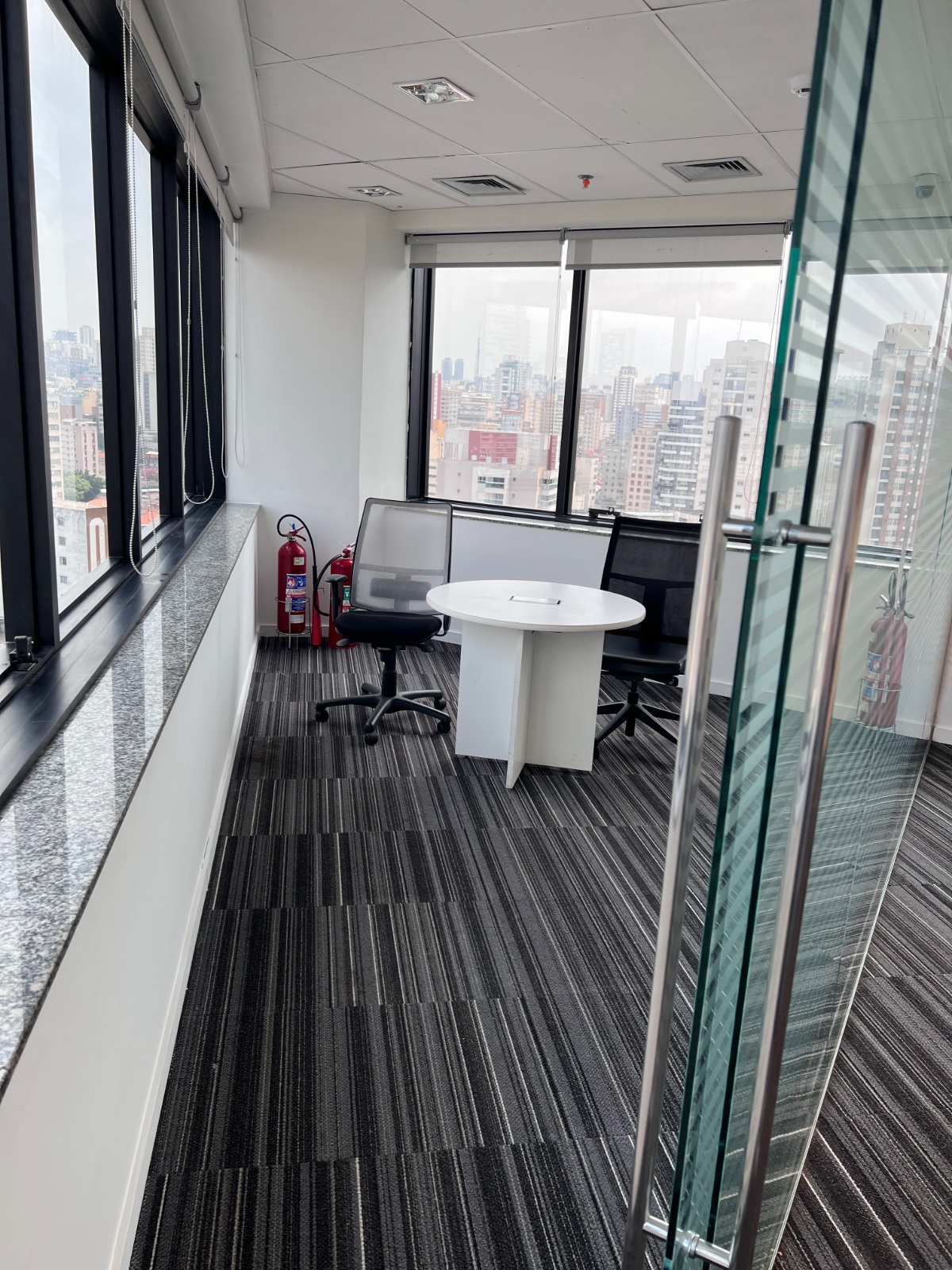 Imagem Sala Comercial para Alugar, 257 m²em Jardim Paulistano - São Paulo Imagem Sala Comercial para Alugar, 257 m²em Jardim Paulistano - São Paulo