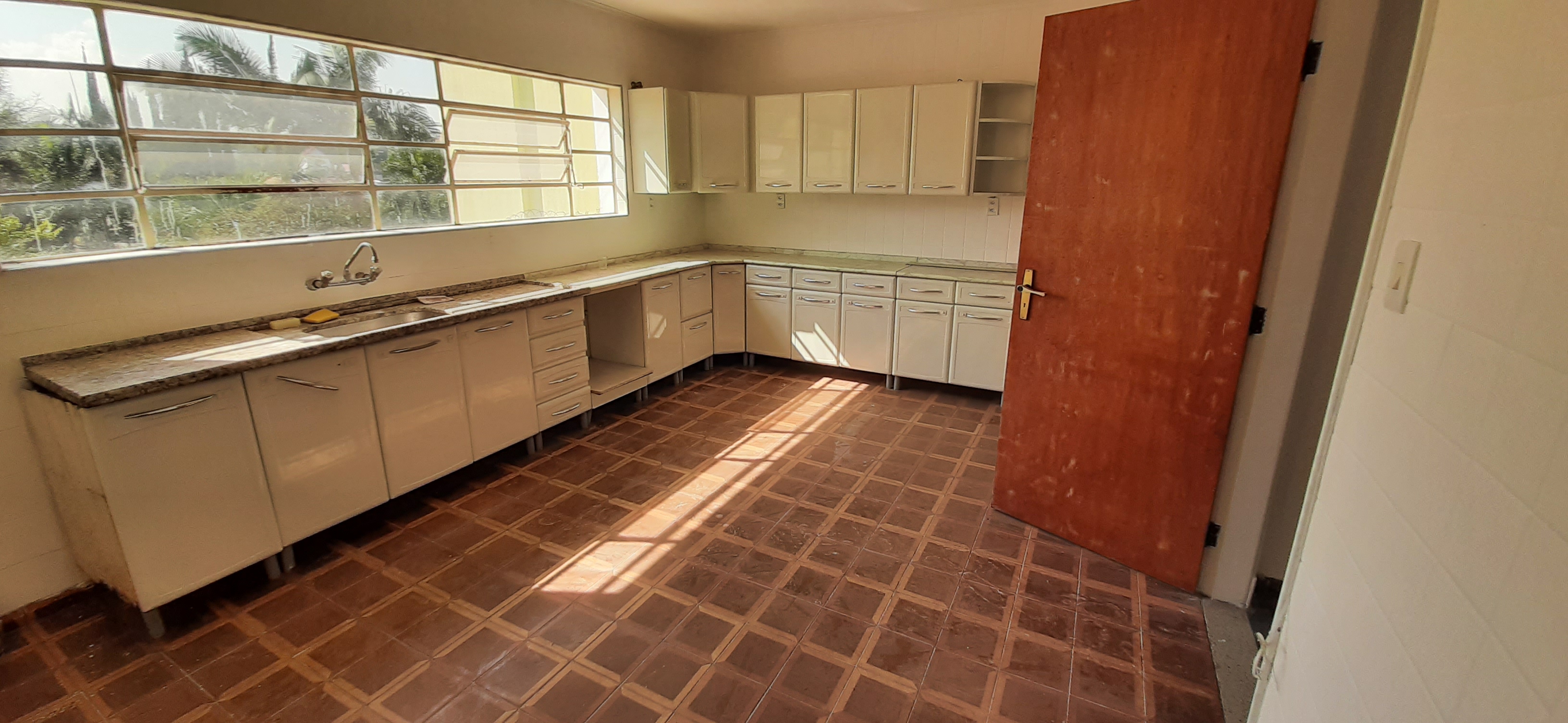 Imagem Sobrado com 4 Quartos à Venda, 312 m²em Sumaré - São Paulo
