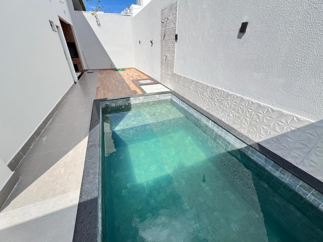 Imagem Casa de Condomínio com 3 Quartos à Venda, 170 m²em Ponta Negra - Manaus