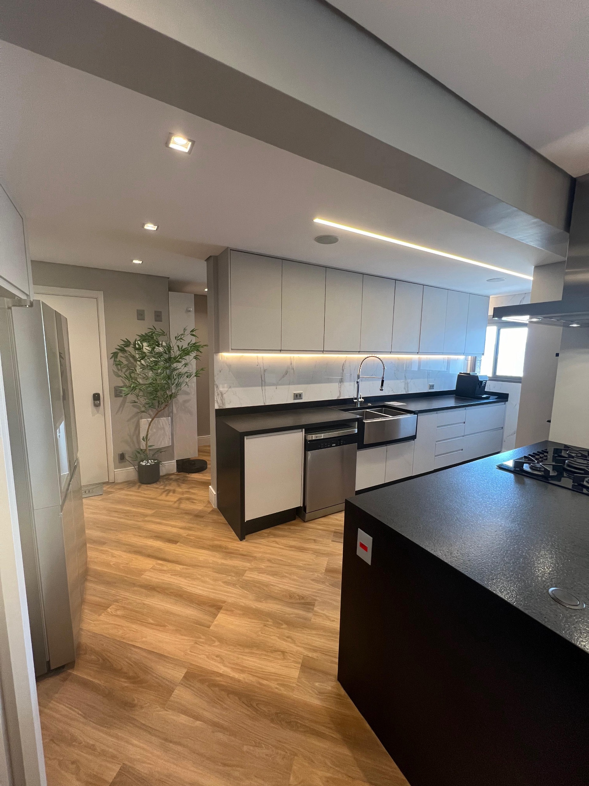 Imagem Apartamento com 3 Quartos à Venda, 149 m²em Vila Santa Catarina - São Paulo Imagem Apartamento com 3 Quartos à Venda, 149 m²em Vila Santa Catarina - São Paulo
