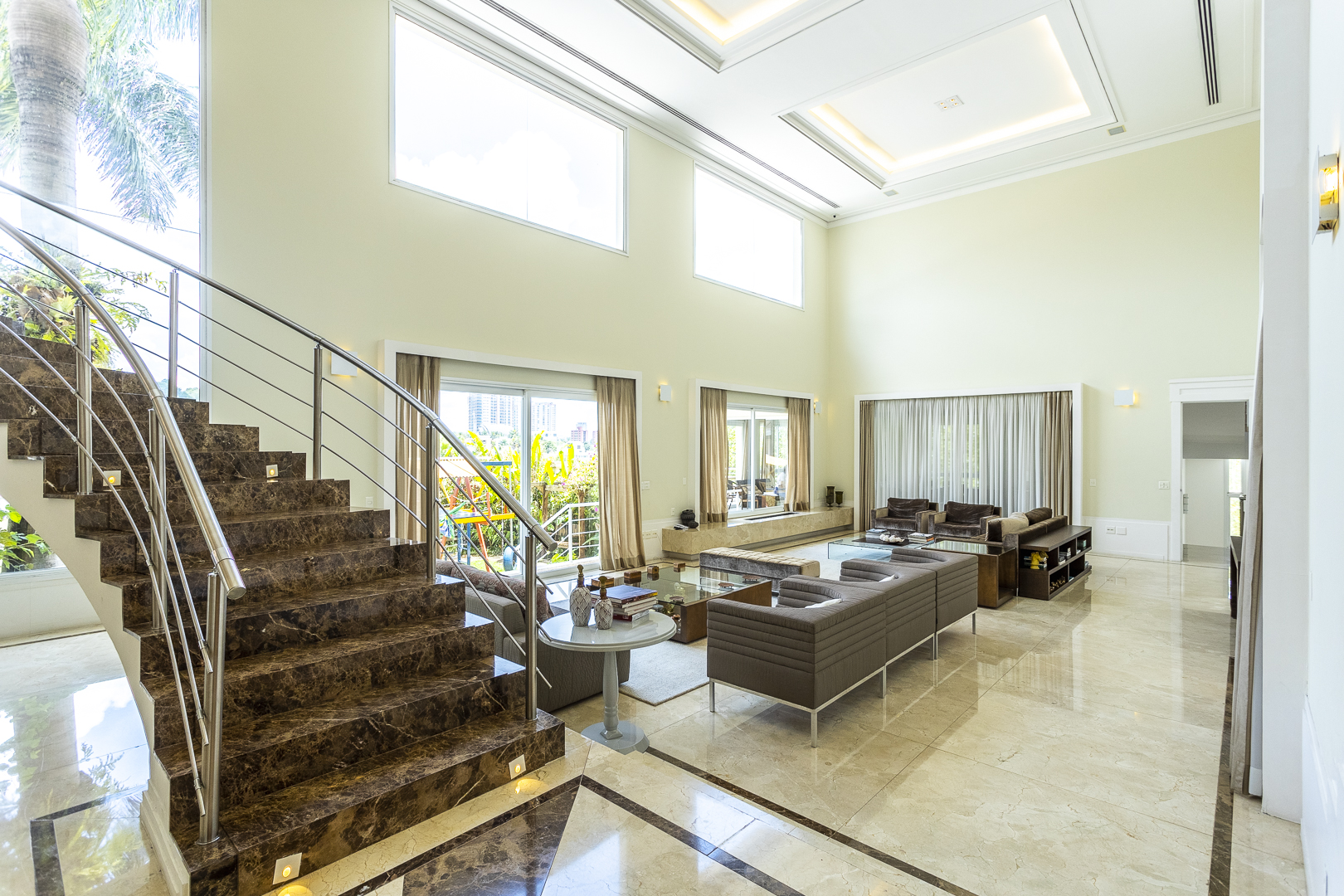 Imagem Casa de Condomínio com 5 Quartos à Venda, 1.587 m² em Tamboré - Barueri Imagem Casa de Condomínio com 5 Quartos à Venda, 1.587 m² em Tamboré - Barueri