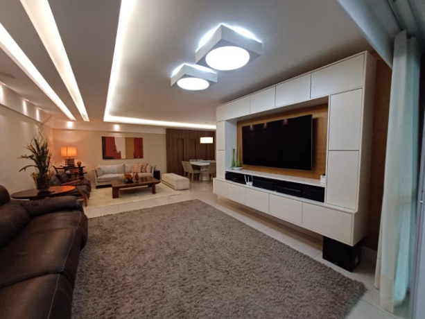 Imagem Apartamento com 4 Quartos à Venda, 198 m² em Icaraí - Niterói