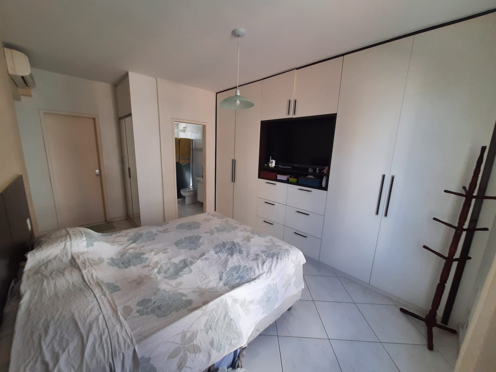 Imagem Apartamento com 4 Quartos à Venda, 122 m²em Pituba - Salvador Imagem Apartamento com 4 Quartos à Venda, 122 m²em Pituba - Salvador