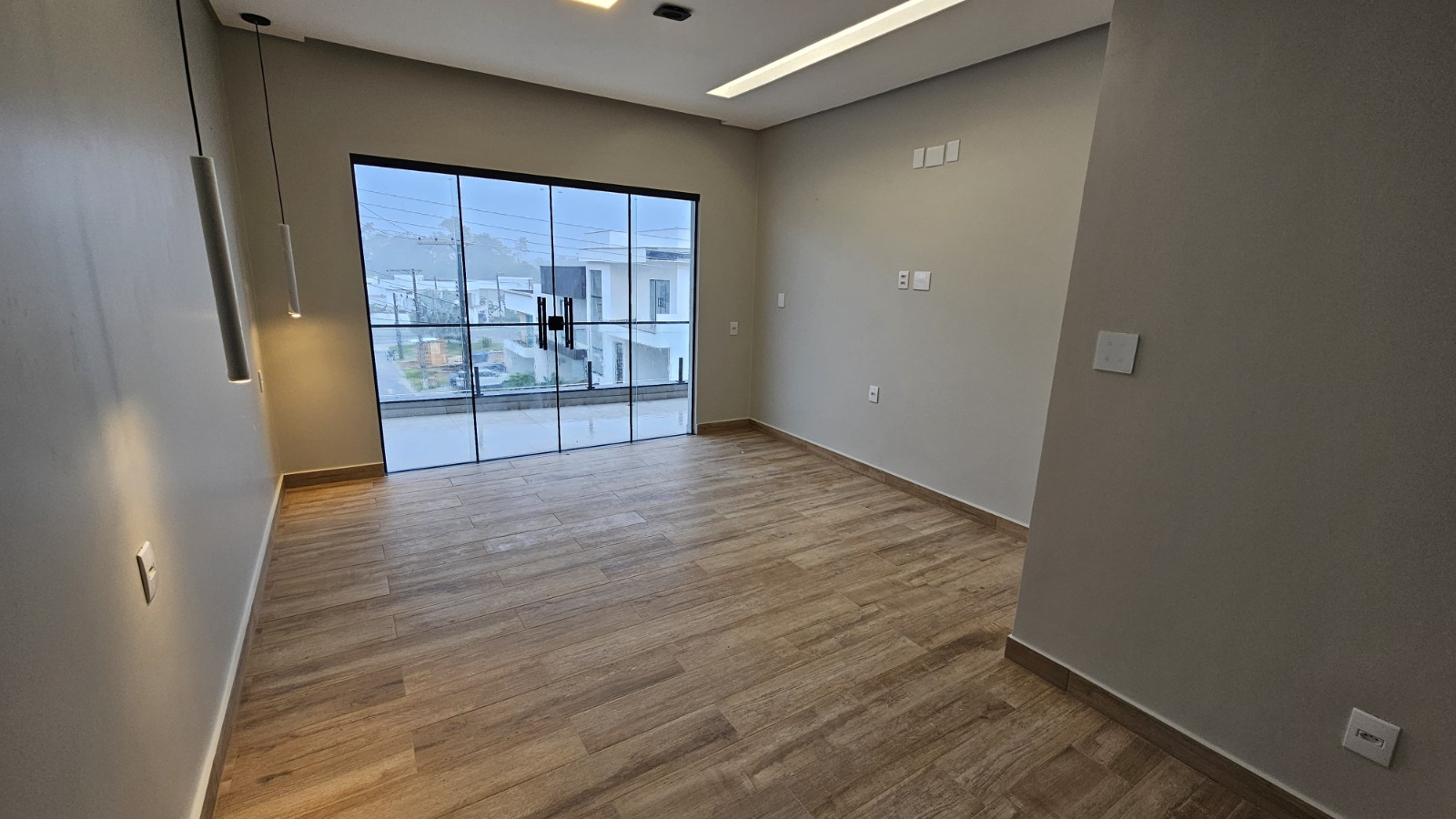 Imagem Casa com 4 Quartos à Venda, 241 m² em Ponta Negra - Manaus
