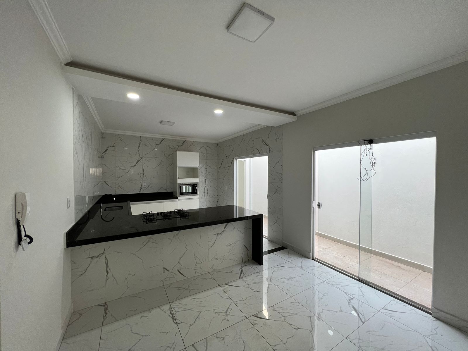 Imagem Casa com 3 Quartos à Venda, 190 m²em Saraiva - Uberlândia