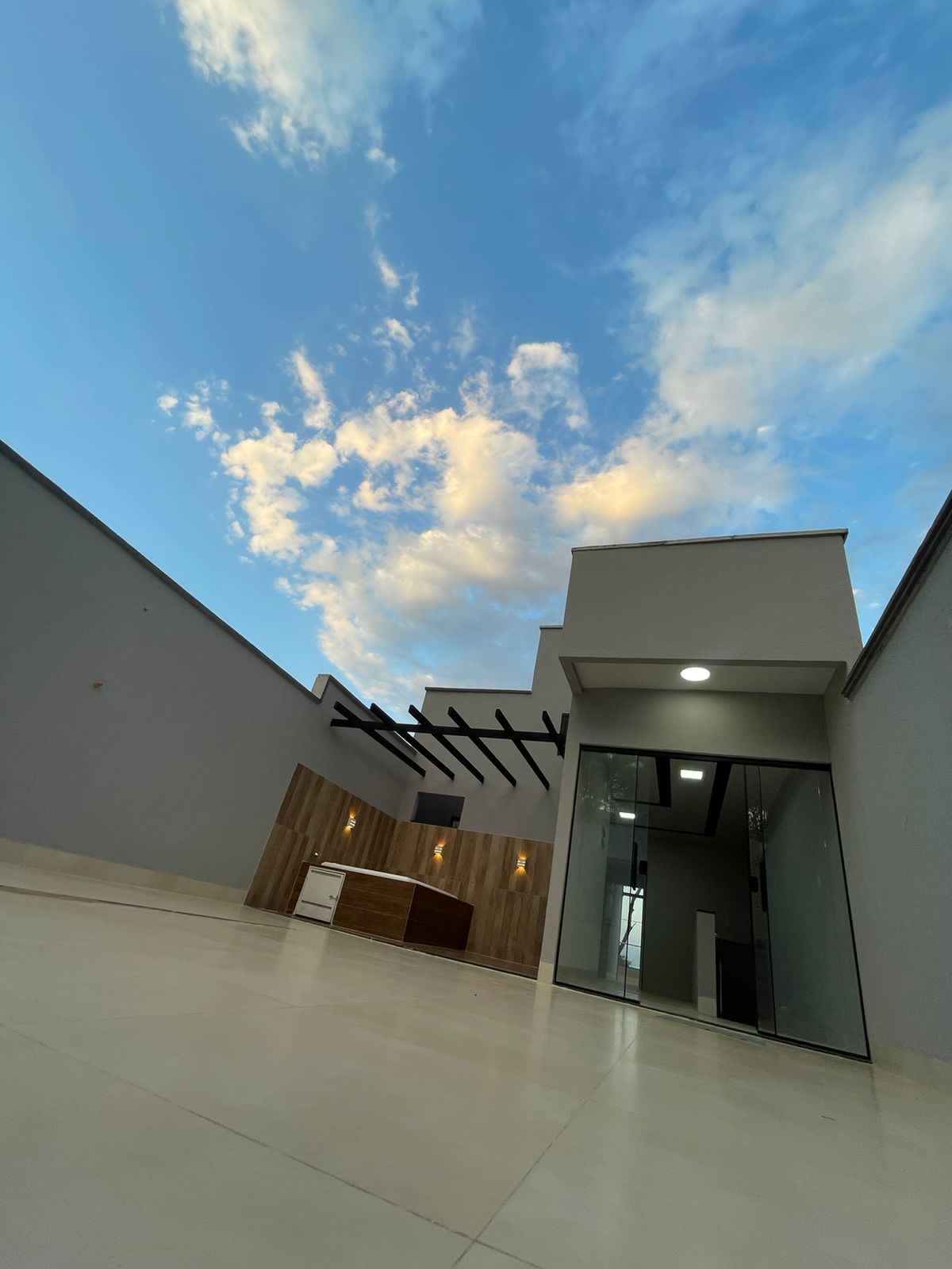 Imagem Casa com 3 Quartos à Venda, 180 m²em Residencial Hugo de Moraes - Goiânia