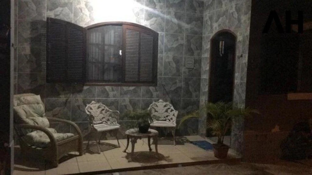 Imagem Casa com 2 Quartos à Venda ou Locação, 480 m²em São Francisco - Niterói Imagem Casa com 2 Quartos à Venda ou Locação, 480 m²em São Francisco - Niterói