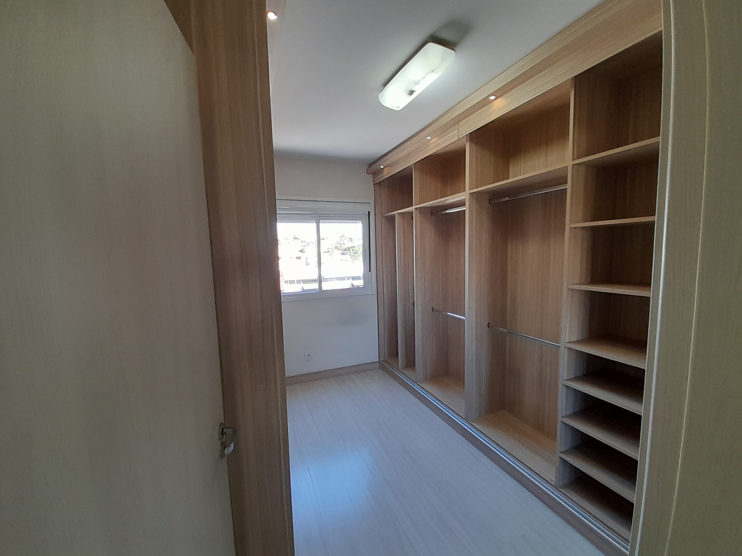 Imagem Apartamento com 2 Quartos à Venda, 54 m²em Santa Catarina - Caxias do Sul