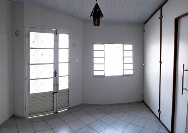 Imagem Casa com 6 Quartos à Venda, 220 m² em Curió-Utinga - Belém