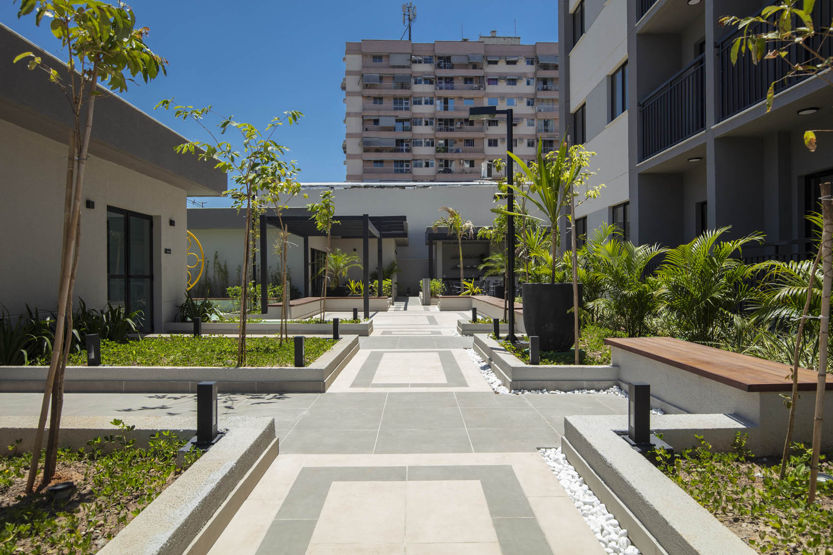 Imagem Apartamento com 2 Quartos à Venda, 45 m² em Del Castilho - Rio de Janeiro Imagem Apartamento com 2 Quartos à Venda, 45 m² em Del Castilho - Rio de Janeiro
