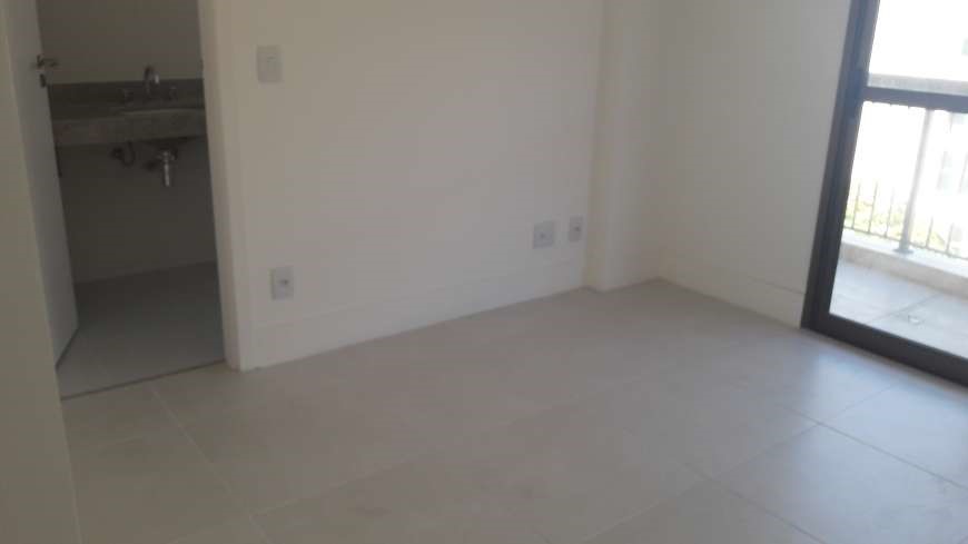 Imagem Apartamento com 4 Quartos à Venda, 173 m²em Charitas - Niterói Imagem Apartamento com 4 Quartos à Venda, 173 m²em Charitas - Niterói