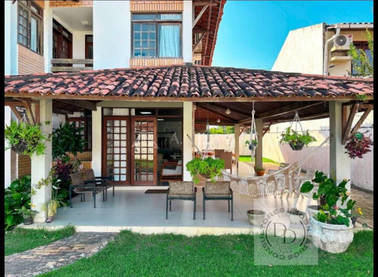 Casa com 3 Quartos à Venda, 250 m²em Gruta de Lourdes - Maceió