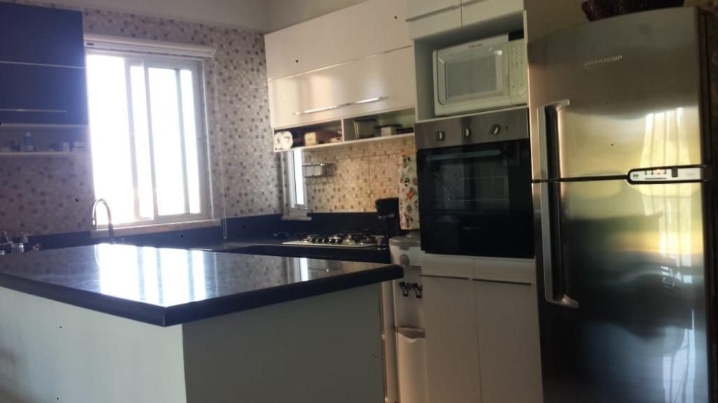 Imagem Sobrado com 5 Quartos à Venda, 252 m²em Manuel Dias Branco - Fortaleza