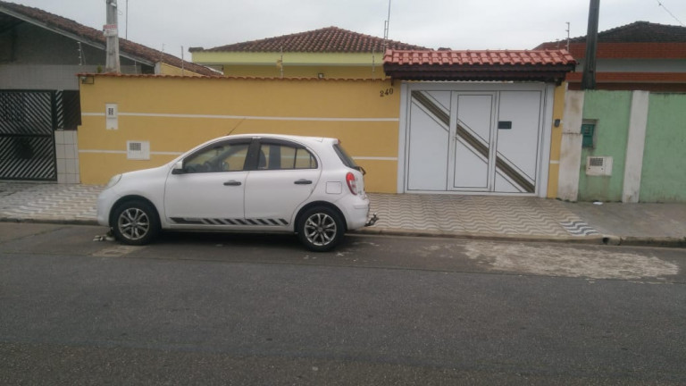 Imagem Casa com 4 Quartos à Venda, 180 m² em Caiçara - Praia Grande Imagem Casa com 4 Quartos à Venda, 180 m² em Caiçara - Praia Grande