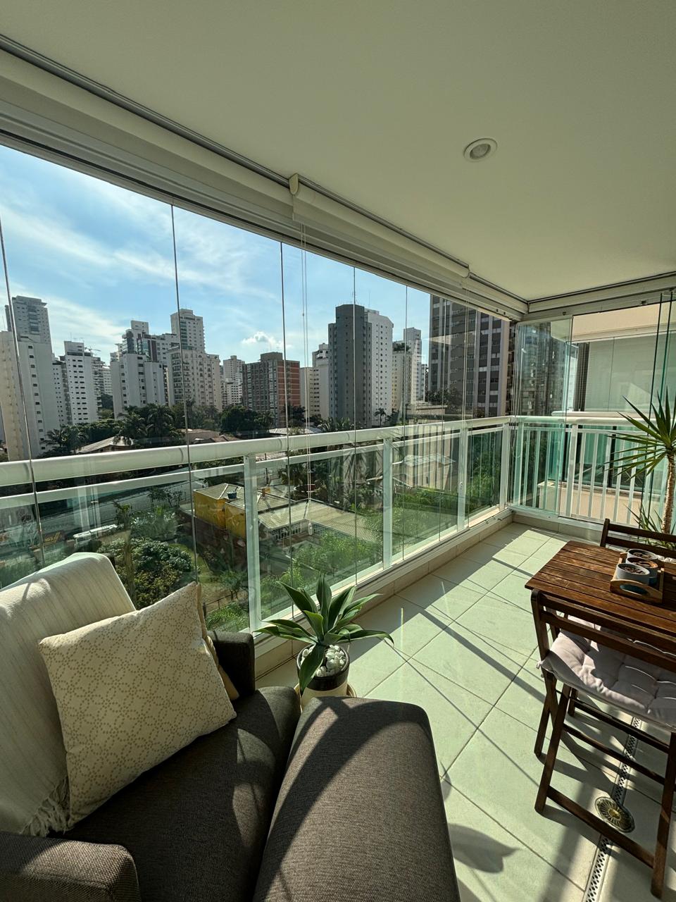 Imagem Apartamento com 1 Quarto para Alugar, 50 m² em Campo Belo - São Paulo