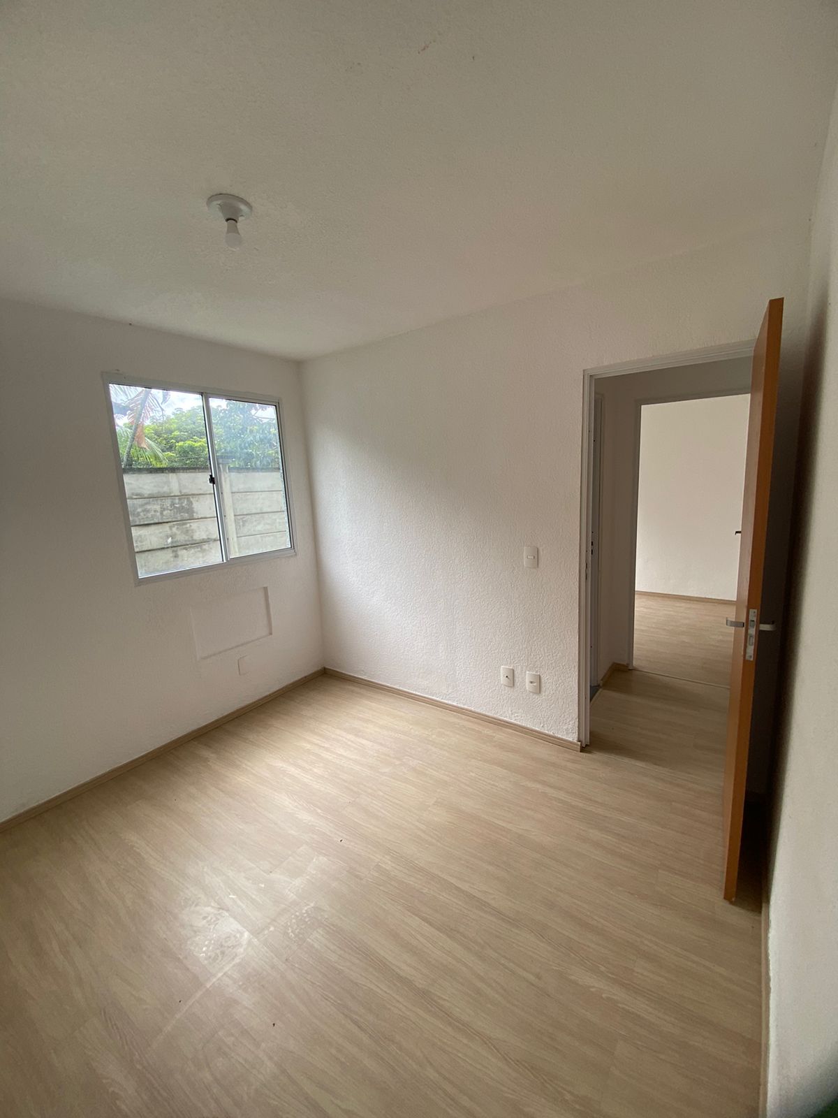 Imagem Apartamento com 2 Quartos à Venda, 45 m² em Santa Cruz - Rio de Janeiro