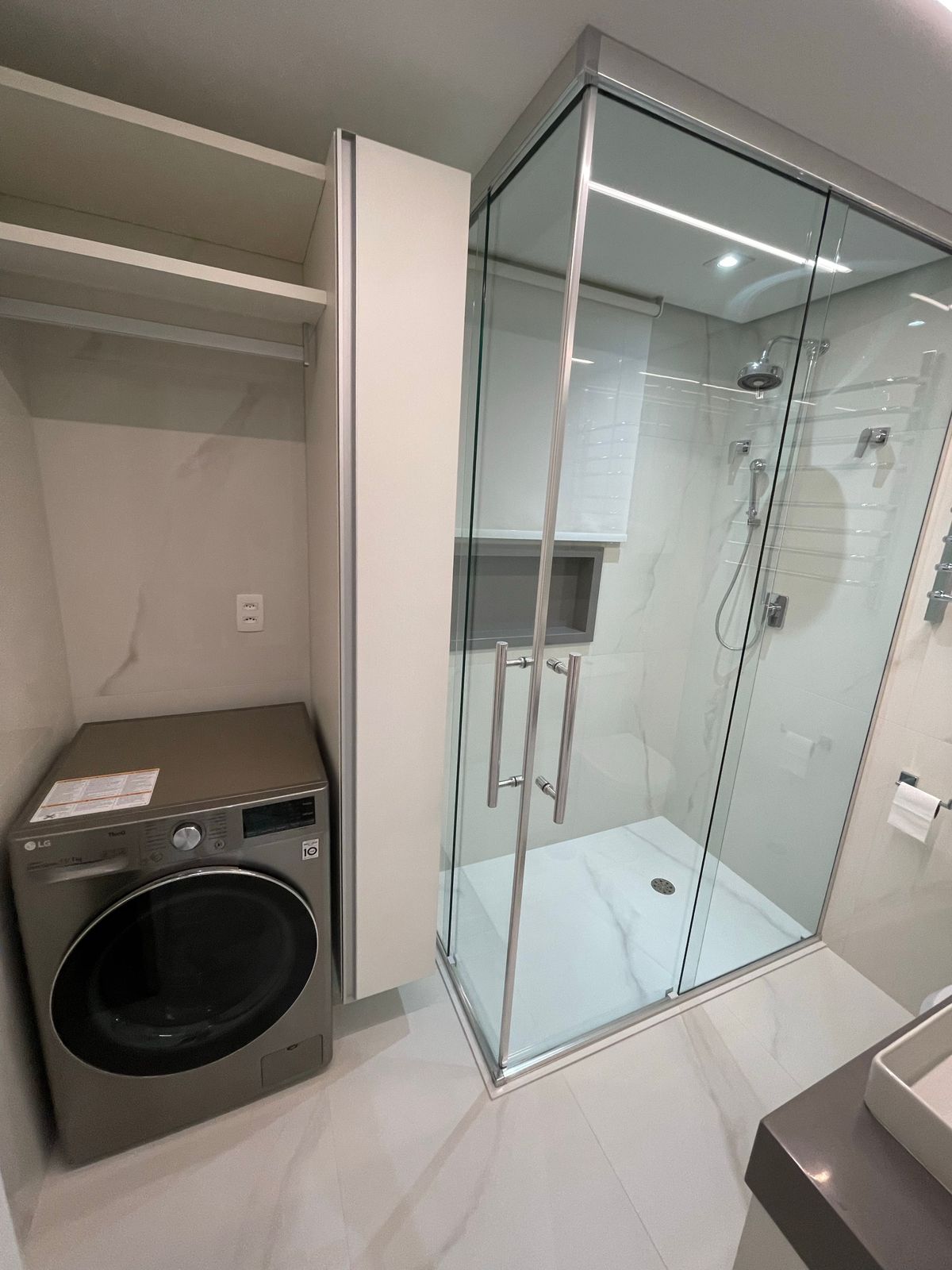 Imagem Flat com 2 Quartos à Venda, 62 m²em Cerqueira César - São Paulo Imagem Flat com 2 Quartos à Venda, 62 m²em Cerqueira César - São Paulo