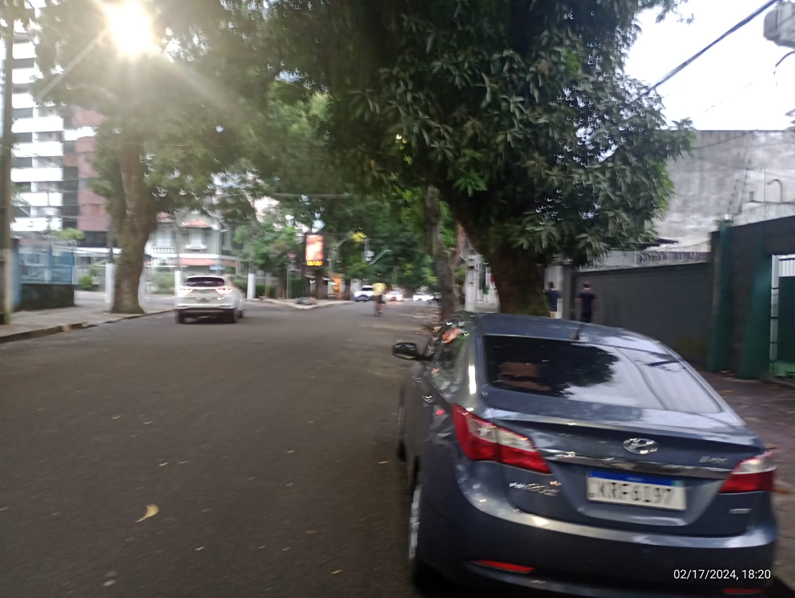 Imagem Sobrado com 5 Quartos para Alugar, 600 m²em Batista Campos - Belém