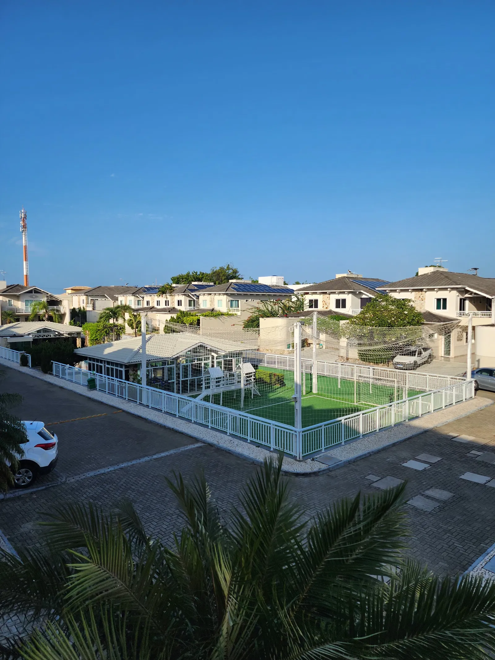 Imagem Casa de Condomínio com 3 Quartos à Venda, 277 m²em SAPIRANGA - FORTALEZA