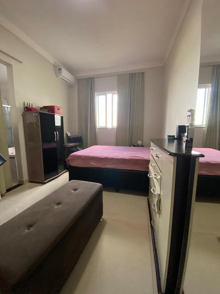 Imagem Sobrado com 5 Quartos à Venda, 250 m²em Residencial Humaitá - Goiânia