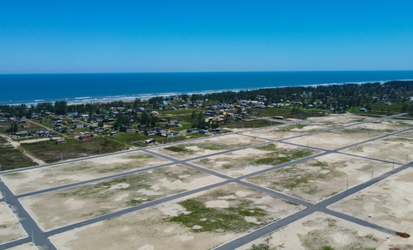 Imagem Terreno à Venda, 360 m² em Arroio das Baleias - Balneário Arroio do Silva Imagem Terreno à Venda, 360 m² em Arroio das Baleias - Balneário Arroio do Silva