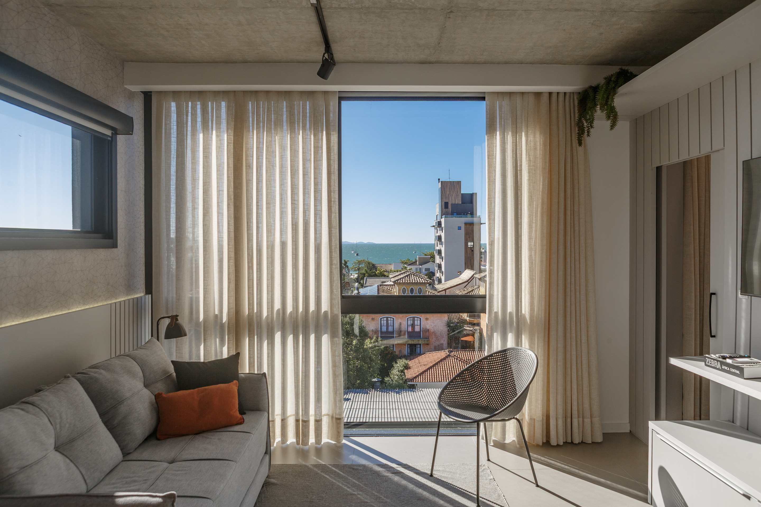Apartamento com 1 Quarto à Venda, 60 m² em Jurerê - Florianópolis