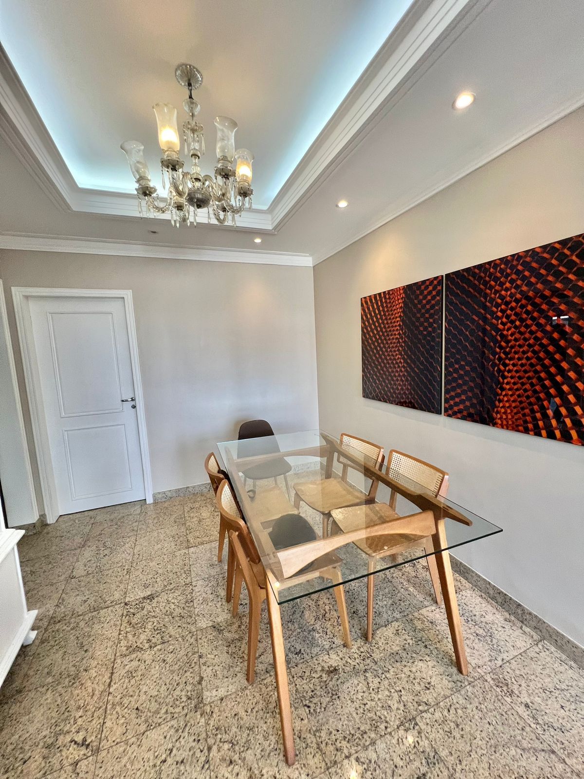 Imagem Apartamento com 3 Quartos para Alugar, 135 m²em Umarizal - Belém