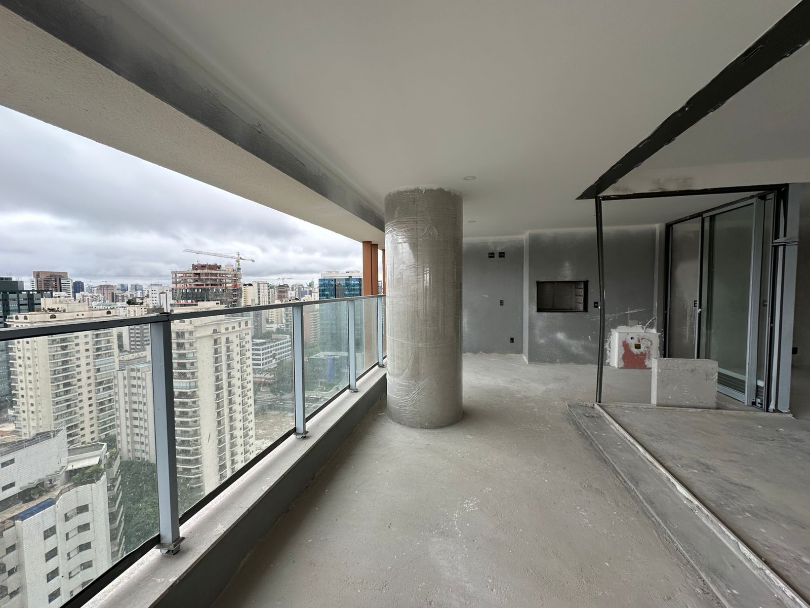 Imagem Apartamento com 3 Quartos à Venda, 211 m² em Campo Belo - São Paulo