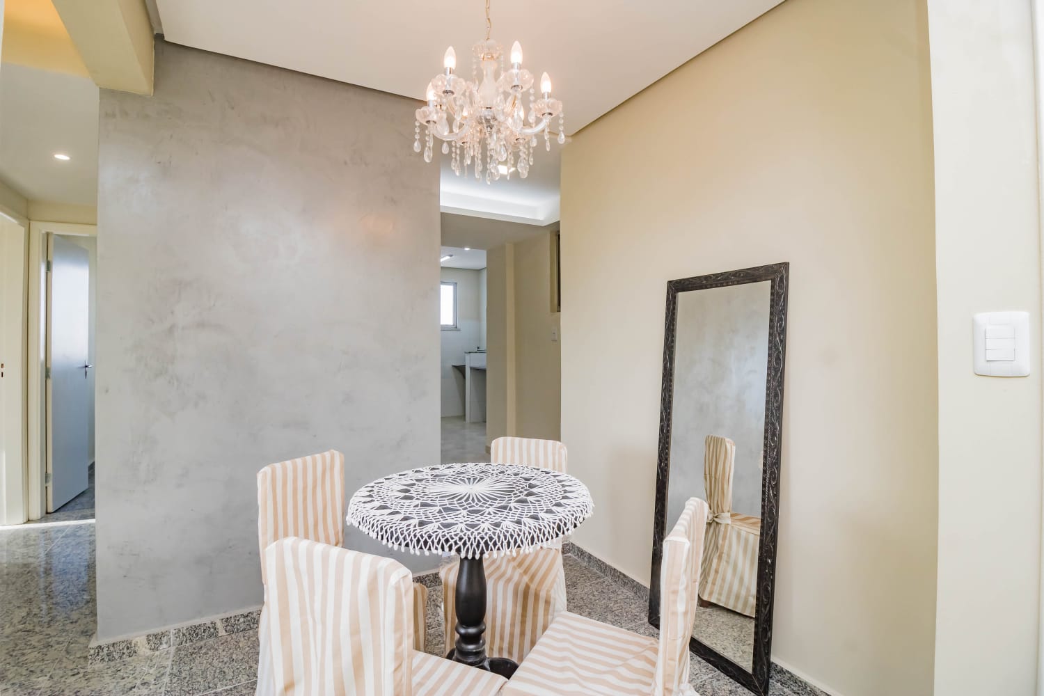 Imagem Apartamento com 2 Quartos à Venda, 70 m²em Canudos - Belém