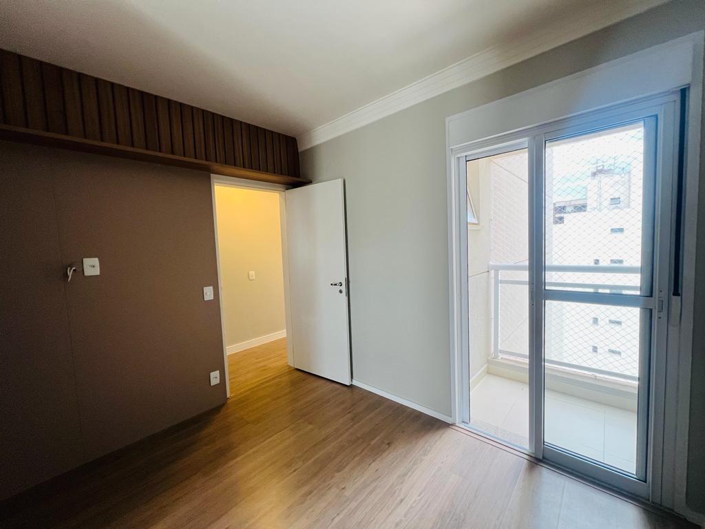 Imagem Apartamento com 3 Quartos à Venda, 181 m²em Cambuí - Campinas