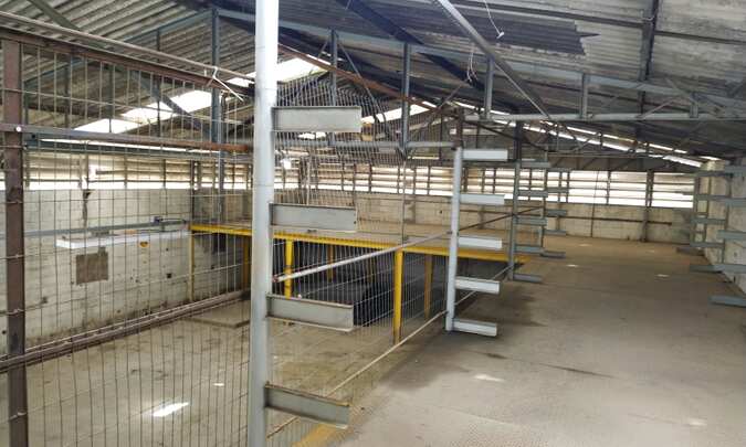 Galpão à Venda ou Locação, 300 m²em Poste - Jundiaí