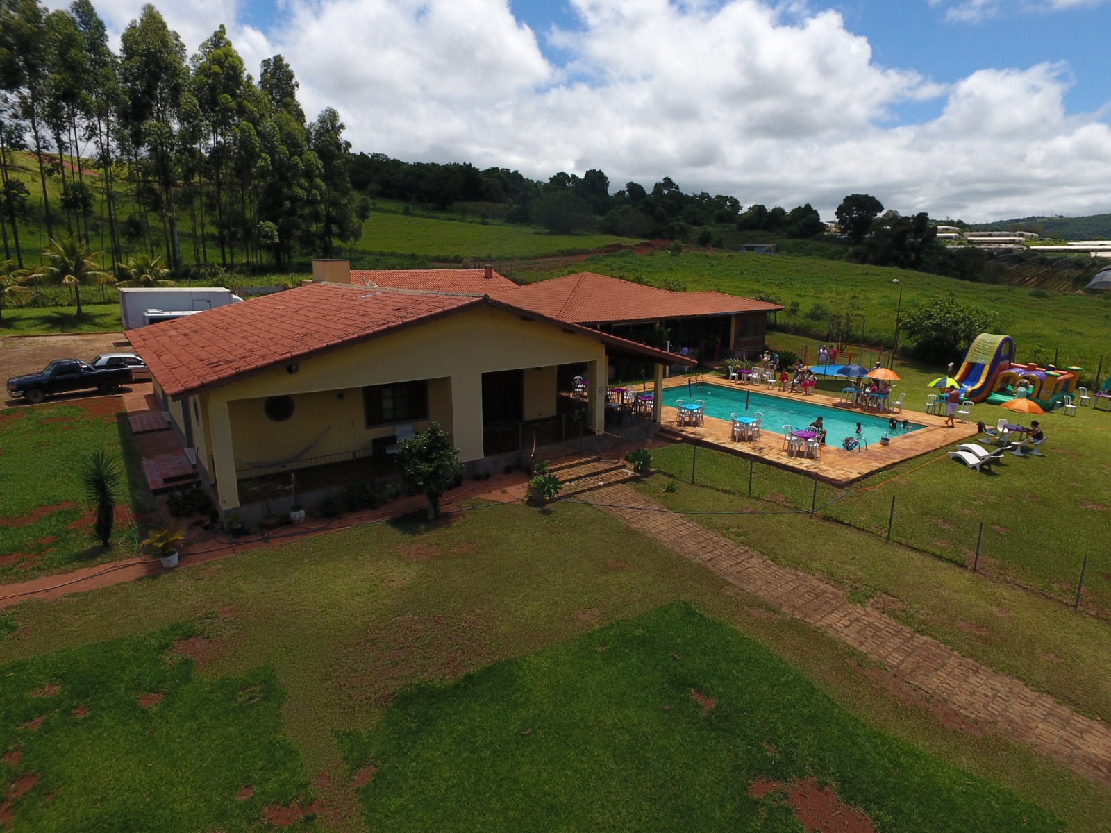 Imagem Chácara com 5 Quartos à Venda, Locação ou Temporada, 950 m² em Tanque - Atibaia Imagem Chácara com 5 Quartos à Venda, Locação ou Temporada, 950 m² em Tanque - Atibaia