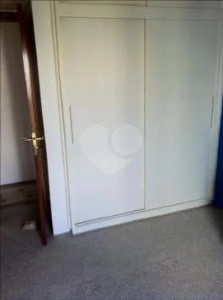 Imagem Apartamento com 3 Quartos à Venda, 213 m²em Vila Suzana - São Paulo Imagem Apartamento com 3 Quartos à Venda, 213 m²em Vila Suzana - São Paulo