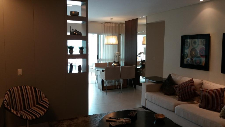 Apartamento com 3 Quartos à Venda, 98 m² em Jardim Califórnia - Jacareí