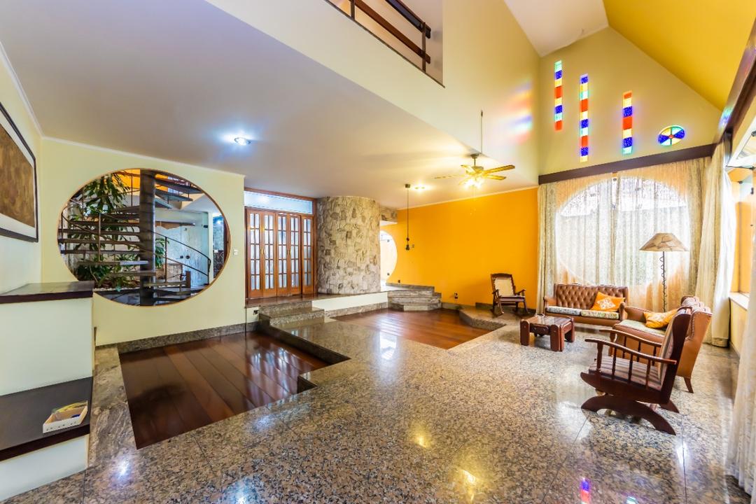 Casa com 5 Quartos à Venda, 700 m²em Vila Regente Feijó - São Paulo