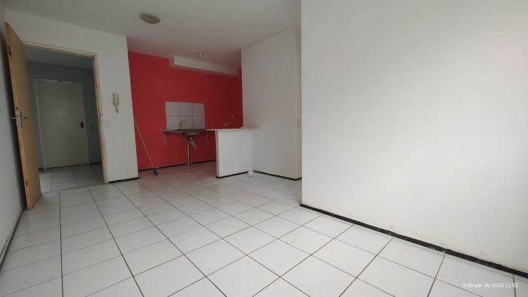 Imagem Apartamento com 2 Quartos à Venda, 46 m² em Tabapuá - Caucaia