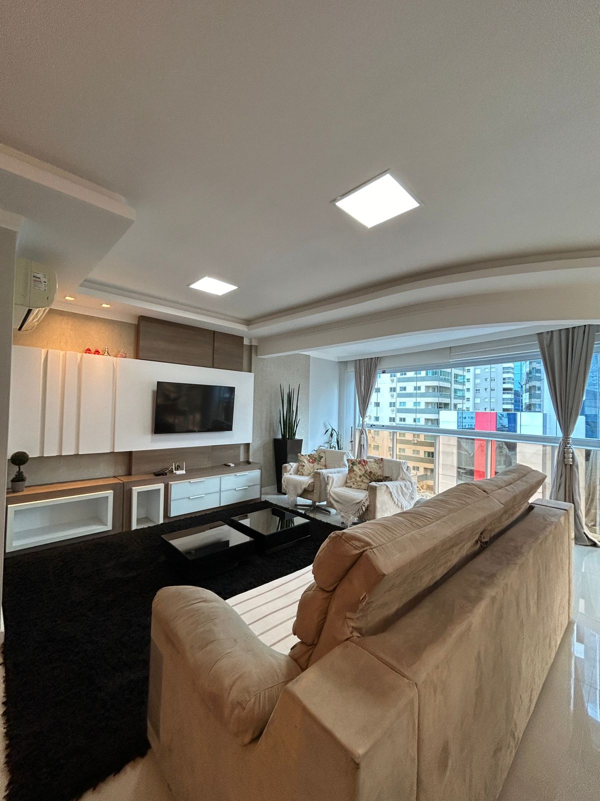 Imagem Apartamento à Venda, 160 m²em Meia Praia - Itapema