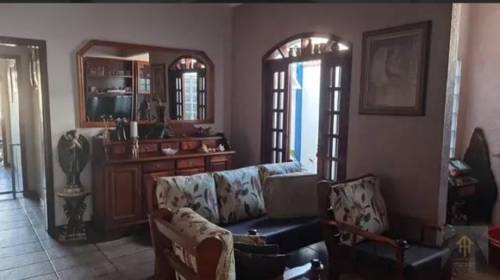 Imagem Casa com 4 Quartos à Venda, 365 m²em Vila Jaci - São José dos Campos