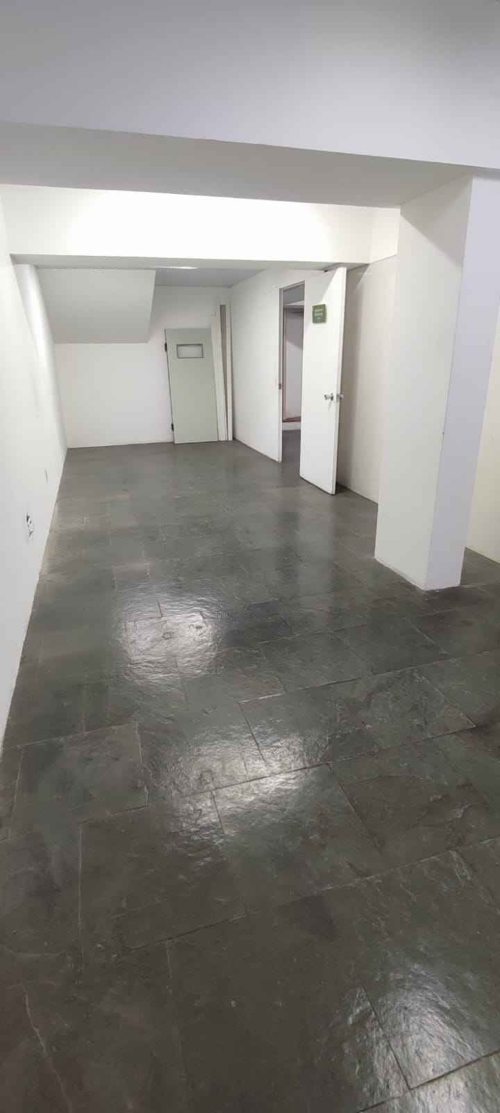 Imagem Loja para Alugar, 270 m² em São Pedro - Teresópolis Imagem Loja para Alugar, 270 m² em São Pedro - Teresópolis